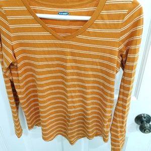 Old navy long sleeve shirt